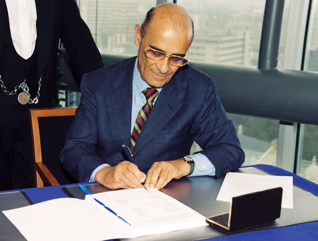 Foto 11: Ceremonial signing of co-decision Council - PE