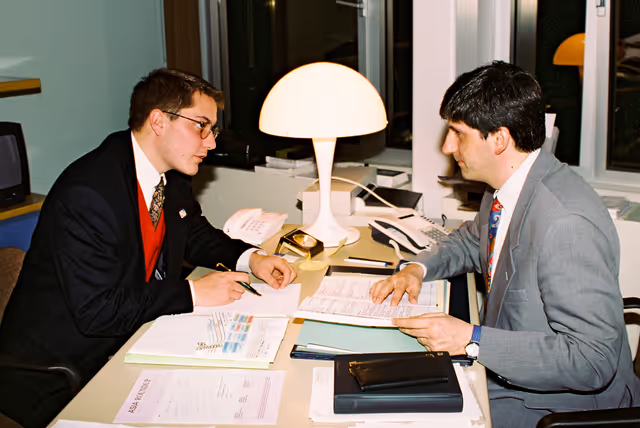 Suriet 4: Portrait of MEP Michael SPINDELEGGER meeting with a guest