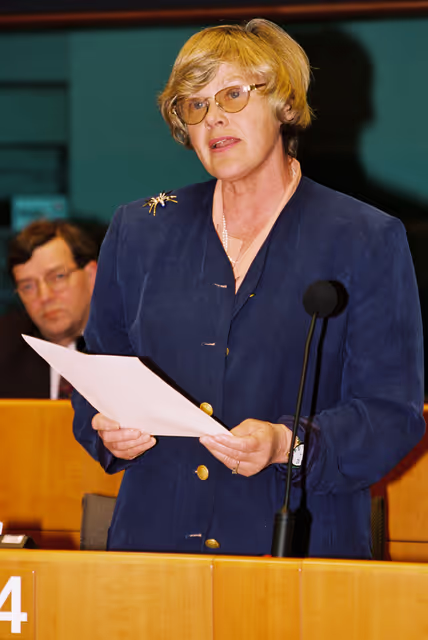 Φωτογραφία 5: MEP Elisabeth REHN during the plenary session at the European Parliament in Brussels.