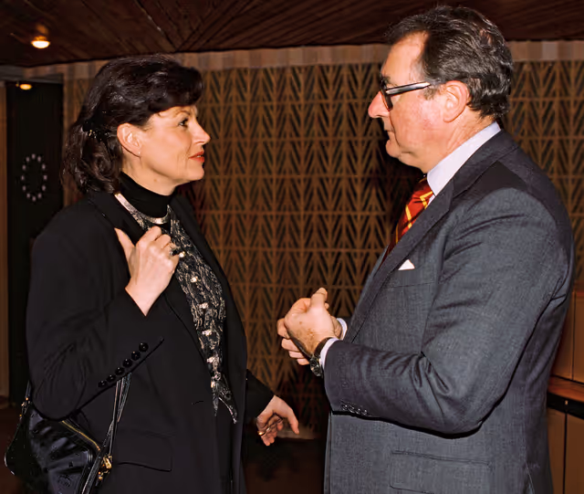 Fotografie 2: Discussion with Mep Charlotte CEDERSCHIOLD