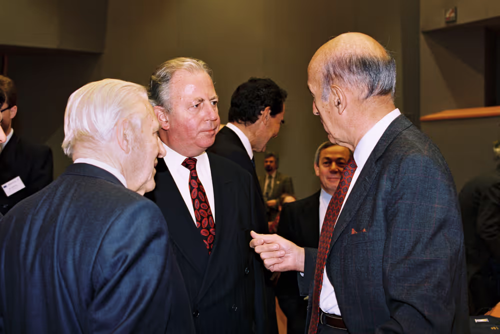 Roundtable on the Euro