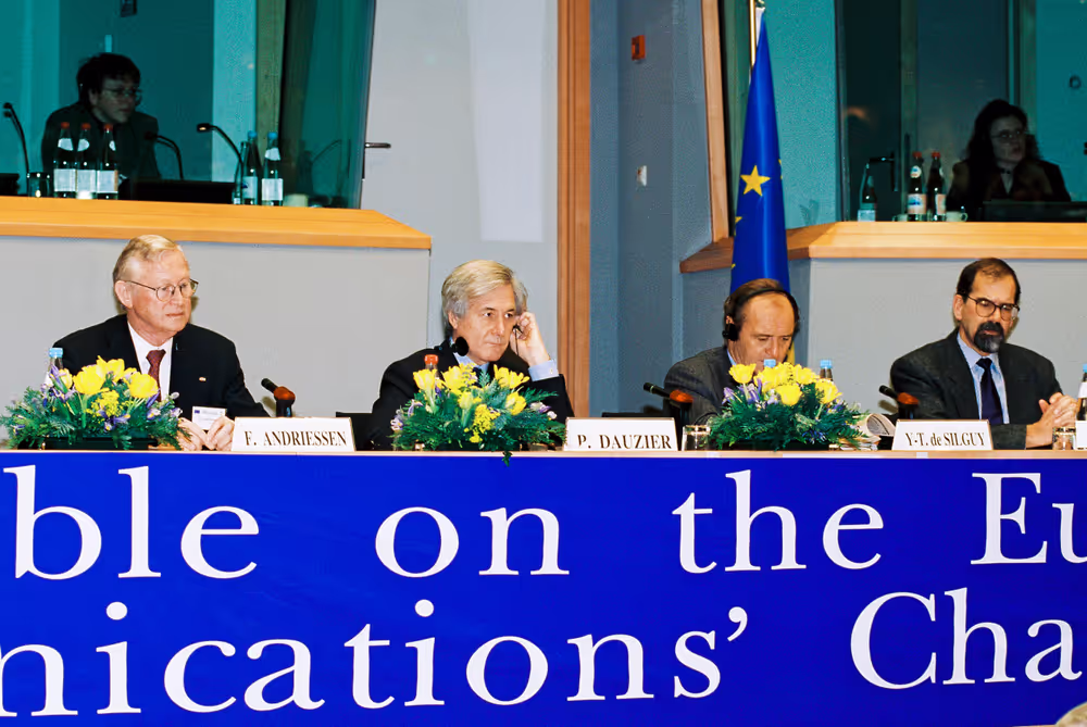 Roundtable on the Euro