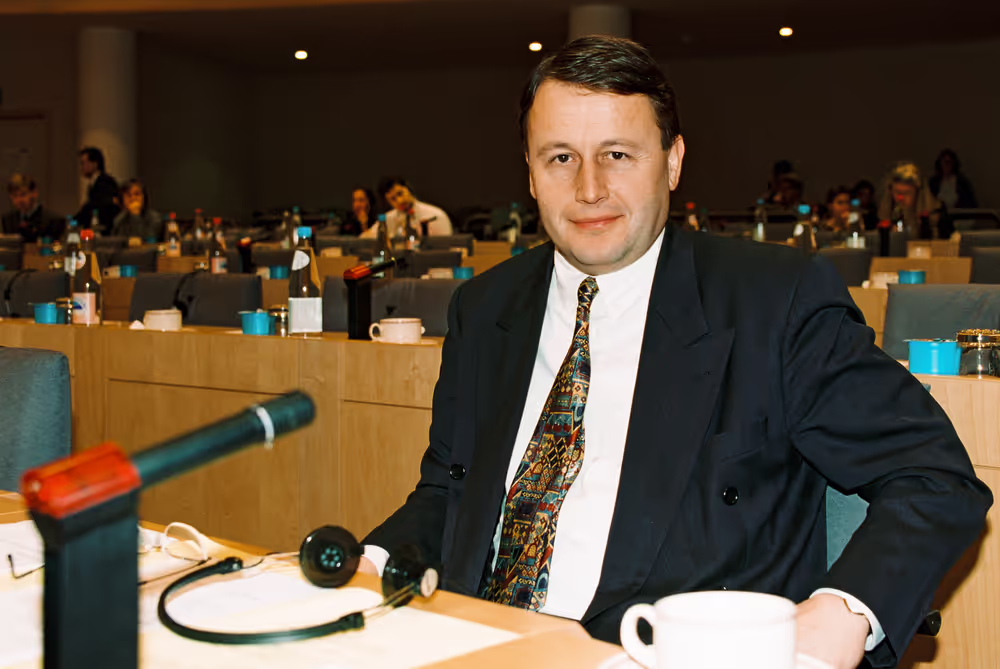 Portrait of MEP Paul RUBIG at the Roundtable on the Euro