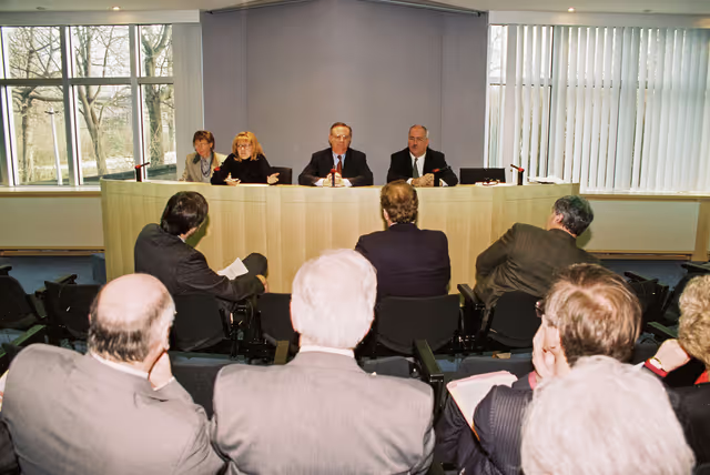 Fotografie 2: EP President - Klaus HANSCH and MEP Lyndon H.A. HARRISON meet with guests
