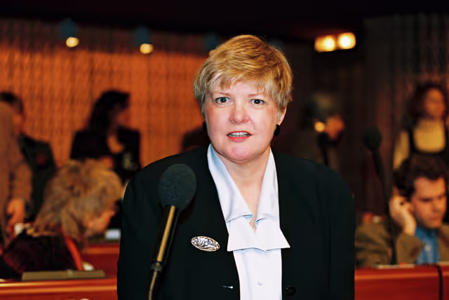 Fotó 1: MEP Anita Jean POLLACK attends a plenary session in Strasbourg