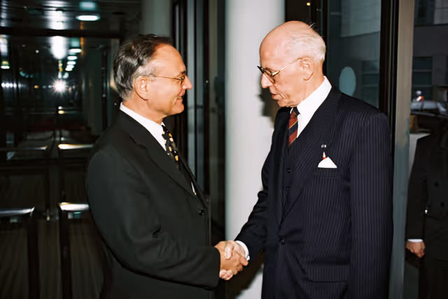 Fotografie 6: Klaus HANSCH EP President meets with Lennart MERI