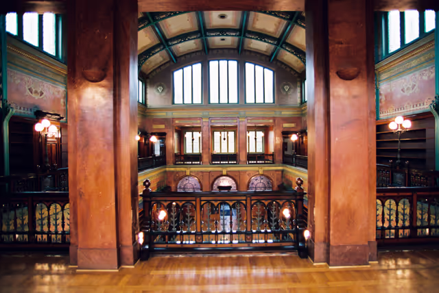 Foto 2: Illustration inside the renovated Solvay library in Brussels