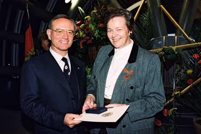 Suriet 11: German MEPs are awarded the German 'Verdienstkreuz' (Merit Cross of the Federal Republic of Germany)