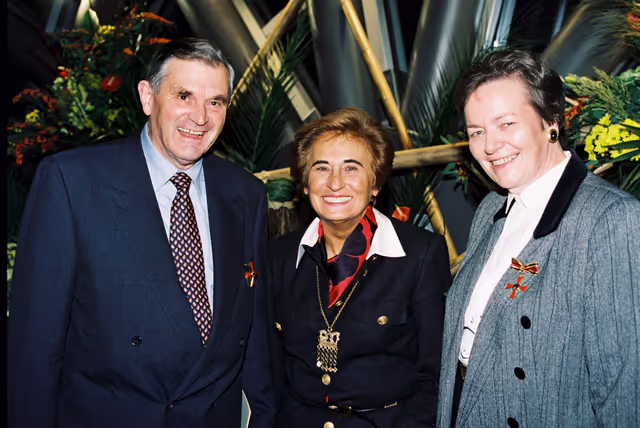 Suriet 27: German MEPs are awarded the German 'Verdienstkreuz' (Merit Cross of the Federal Republic of Germany)