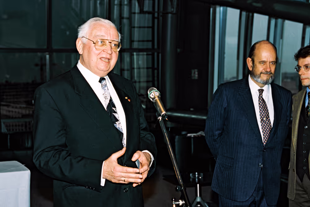 Jose Maria GIL-ROBLES GIL-DELGADO - EP President meets with Egon KLEPSCH, Former EP President