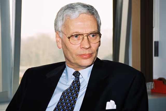 Valokuva 5: Interview with the European Commissioner for Relations with Central and Esatern Europe, CFSP and External Service