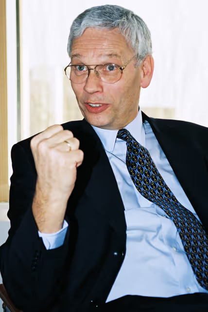 Valokuva 1: Interview with the European Commissioner for Relations with Central and Esatern Europe, CFSP and External Service