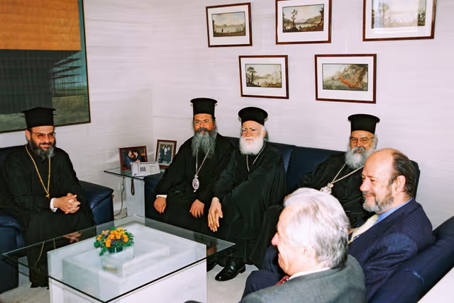 Foto 2: Jose Maria GIL ROBLES EP President, meets with religious leaders