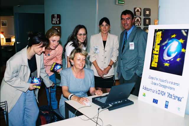 Foto 6: Presentation of the Pax Europa CD-Rom