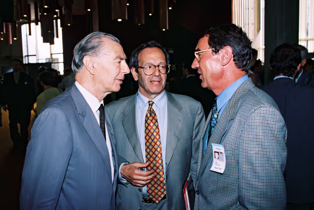 Foto 7: Presentation of the Pax Europa CD-Rom