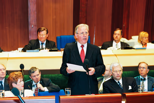 Plenary session in Strasbourg - Presentation by the Commission of its communication on Agenda 2000