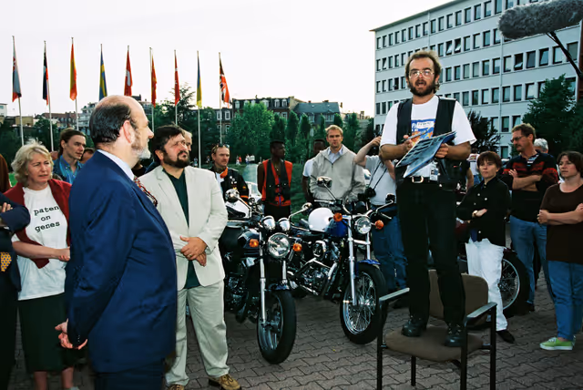 Fotografie 18: Start of a motorbike parade in Strasbourg