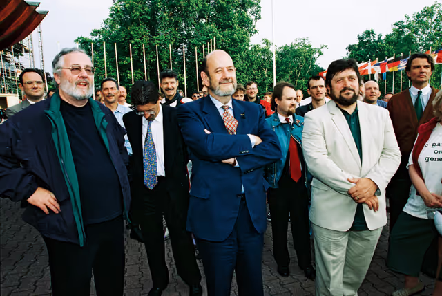 Fotografie 4: Start of a motorbike parade in Strasbourg