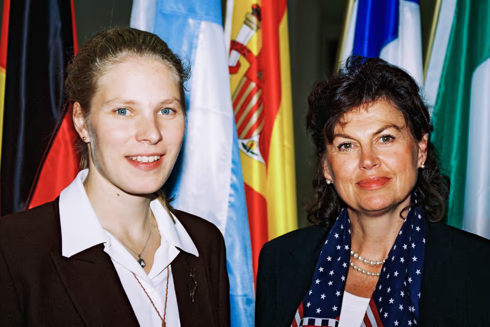 MEPs Marjo MATIKAINEN-KALLSTROM and Charlotte CEDERSCHIOLD together in Brussels