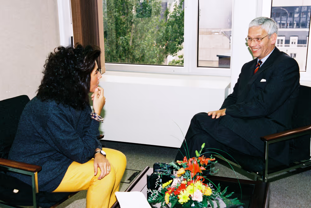 Interview with Commissioner Hans van den BROEK