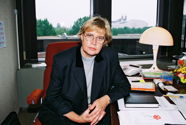 Zdjęcie 14: Portrait of MEP Magdalene HOFF in her office in Strasbourg