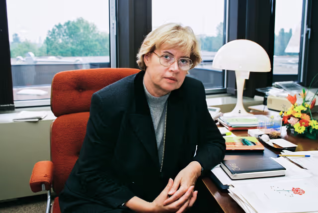 Zdjęcie 6: Portrait of MEP Magdalene HOFF in her office in Strasbourg