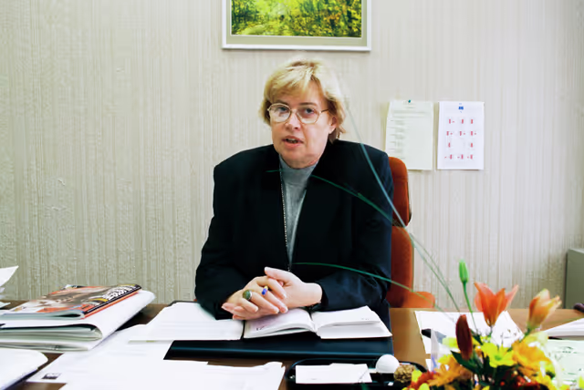 Zdjęcie 12: Portrait of MEP Magdalene HOFF in her office in Strasbourg