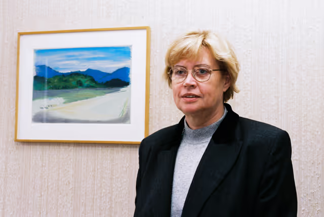 Zdjęcie 3: Portrait of MEP Magdalene HOFF in her office in Strasbourg