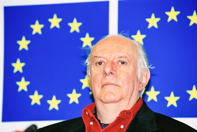 Снимка 13: Press Conference - No Patents on Life !