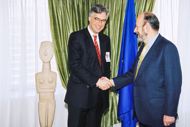 Photo 1 : EP President meets with Jonathan Adam TURNER