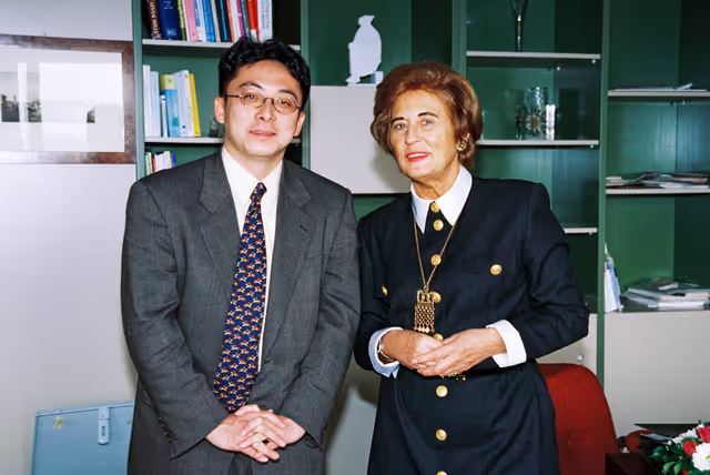 Fotografie 1: MEP Ursula SCHLEICHER meets with Kazuki AKIYAMA