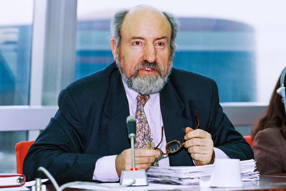 Meeting presided by British MEPs Imelda READ and Philip WHITHEAD in Strasbourg