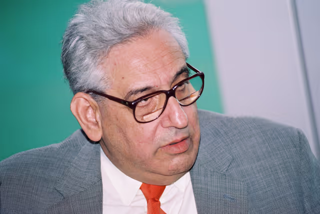 Fotografia 13: Interview with MEP Dimitris TSATSOS in Strasbourg