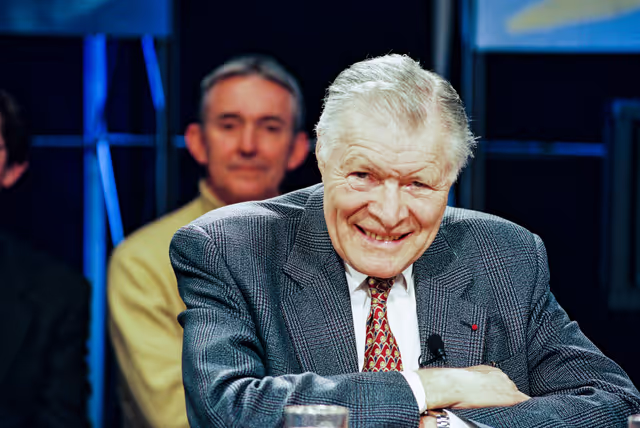 Fotogrāfija 22: MEP Christian E.A. CABROL takes part in the France 3 TV broadcast Europeos in Strasbourg