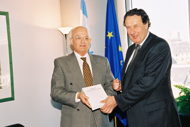 Foto 2: Presentation of the Book:  Israel's Foreign Relations