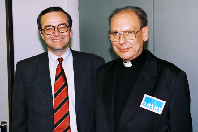 Photo 4: MEP Herbert BOSCH meets with a priester in his office in Brussels