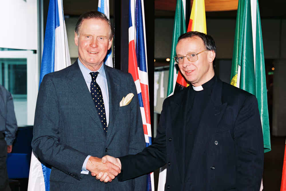 MEP Bryan M.D. CASSIDY with a guest in Strasbourg