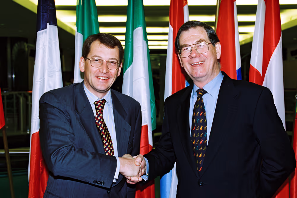 MEP Graham WATSON with a guest in Brussels