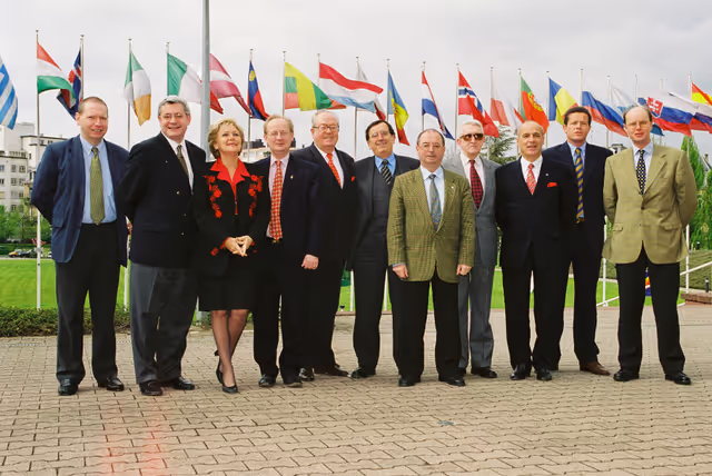 Group picture of Non-attached MEPs in Strasbourg