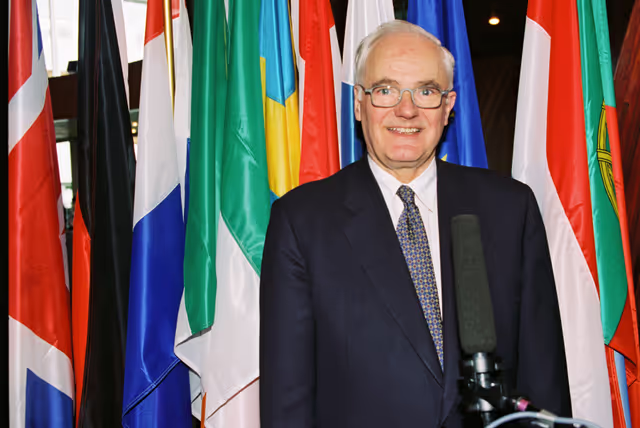 Fotografia 4: Portrait of MEP Christian ROVSING in Strasbourg