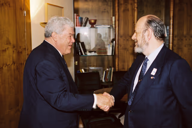 Fotografie 3: EP President meets with MEP James L. JANSSEN van RAAY in Strasbourg
