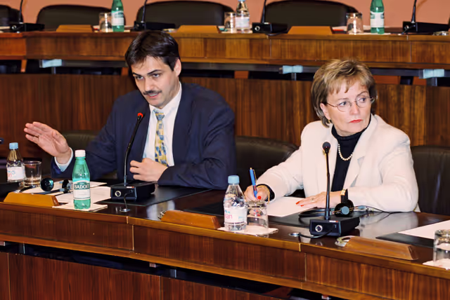 Photo 5 : MEPs meet with students in Strasbourg