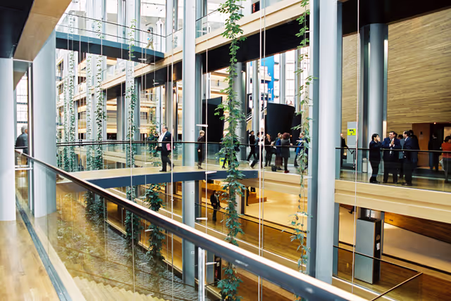 Photo 13: Inside view of the EP building in Strasbourg in October 1999.
