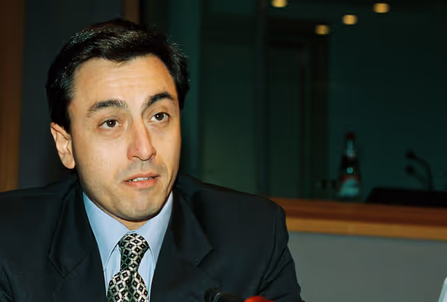 Foto 2: Giancarlo d ELIA at Euroscript meeting in Brussels in October 1999.