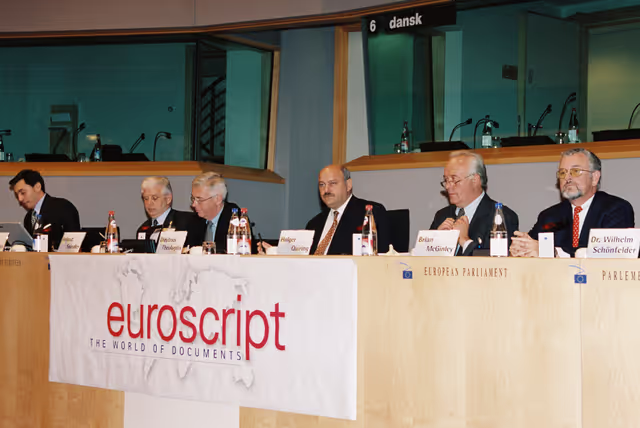 Foto 3: Giancarlo d ELIA, Brian McCLUSKEY, Helmut SPINDLER,  Dimitrios  THEOLOGITIS at Euroscript meeting in Brussels in October 1999.