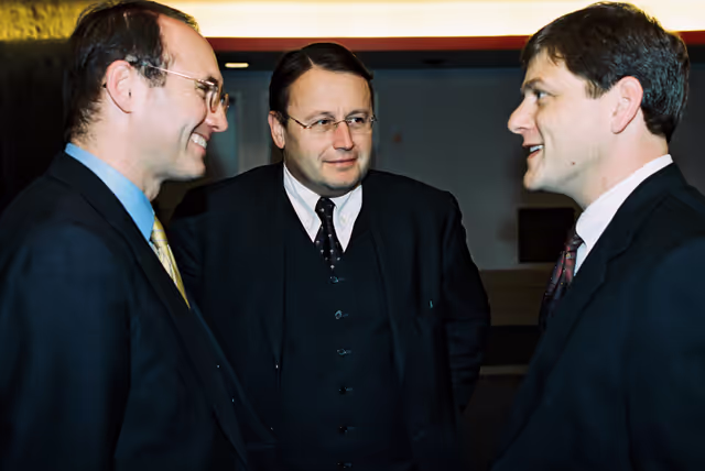 Fotó 3: Othmar KARAS and Paul RÜBIG with their team in the EP in Strasbourg