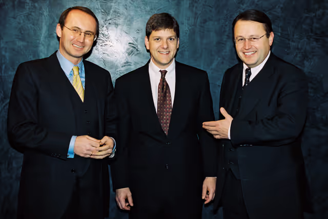 Fotó 9: Othmar KARAS and Paul RÜBIG with their team in the EP in Strasbourg