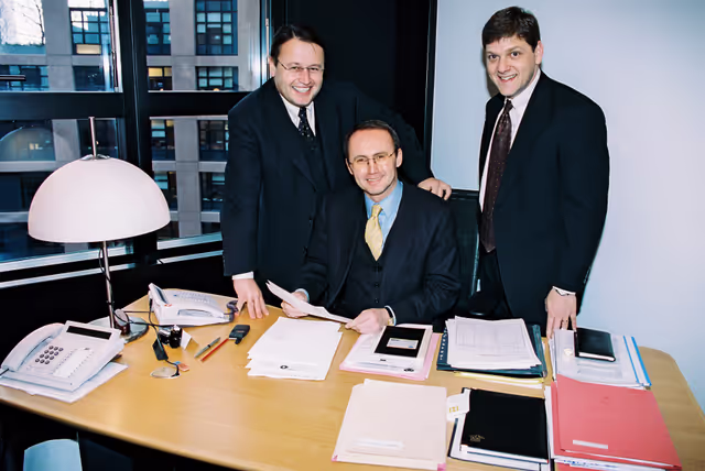 Fotó 7: Othmar KARAS and Paul RÜBIG with their team in the EP in Strasbourg