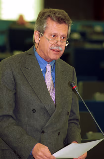 Photo 46: MEP Jannis SAKELLARIOU speaks in plenary session in Strasbourg