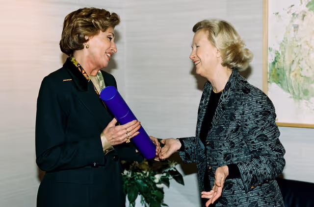 Photo 5: Nicole FONTAINE EP President meets with Maria del Rosario Green Macias, Secretary of Foreign affairs of Mexico